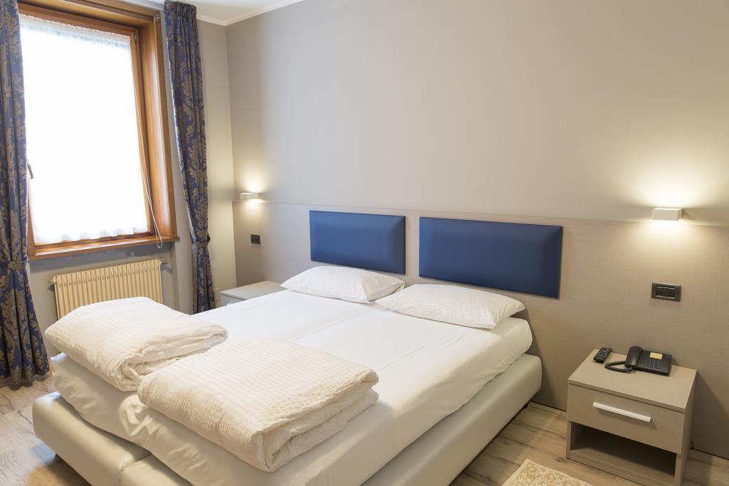 Albergo Montenegro Maniago Εξωτερικό φωτογραφία