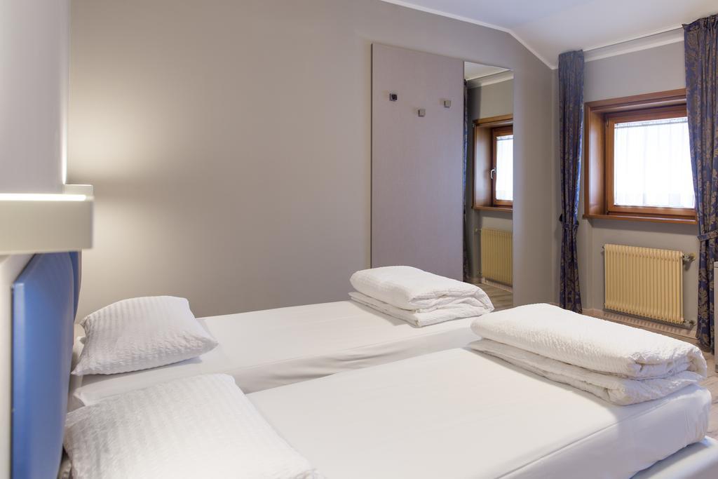 Albergo Montenegro Maniago Εξωτερικό φωτογραφία
