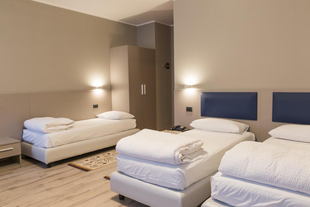Albergo Montenegro Maniago Εξωτερικό φωτογραφία