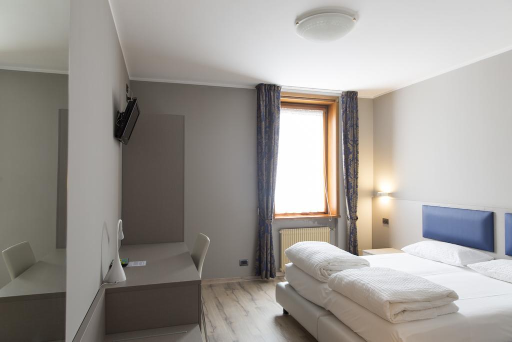 Albergo Montenegro Maniago Εξωτερικό φωτογραφία