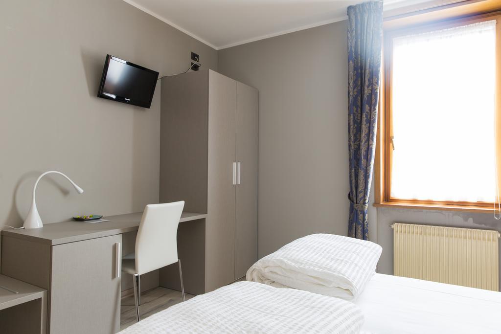 Albergo Montenegro Maniago Εξωτερικό φωτογραφία