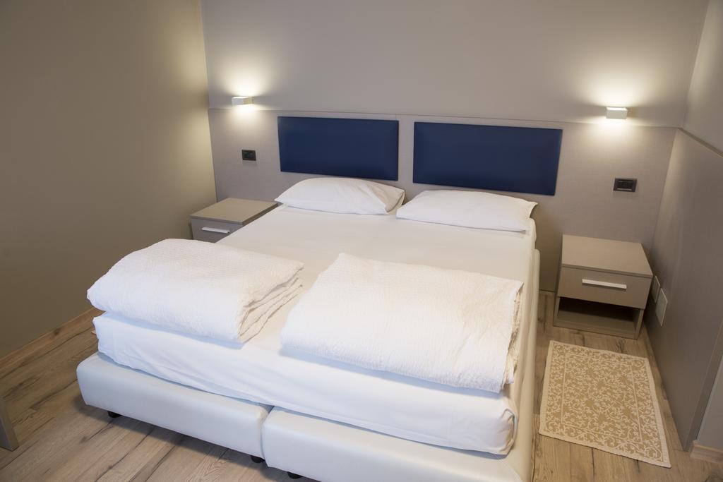 Albergo Montenegro Maniago Εξωτερικό φωτογραφία